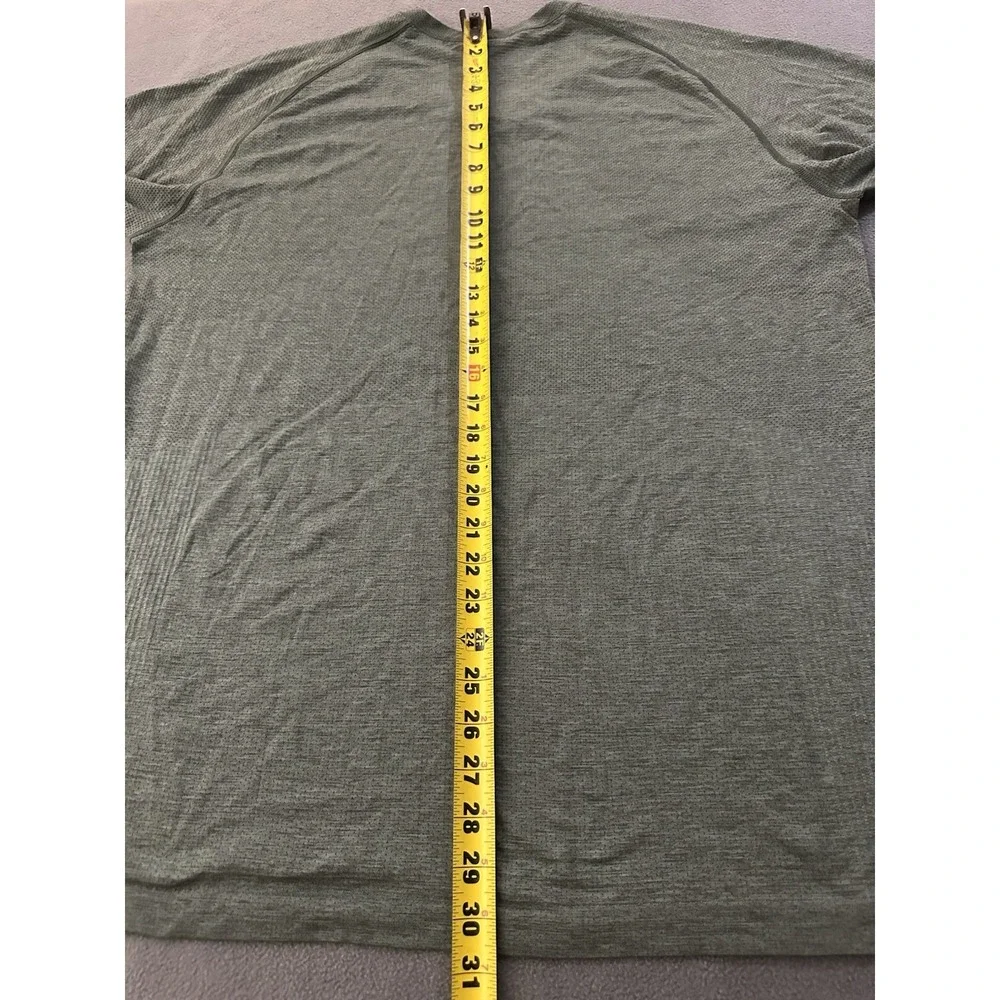 Lululemon Shirt Mens Size 2XL Metal Vent Tech Short Sleeve Tee Crew Gym Top